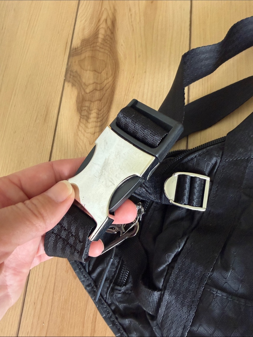 Athleta Belt Bag/ Crossbody Bag Black - Picture 4 of 9